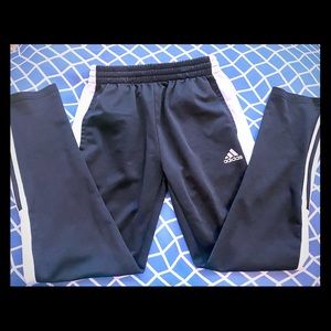 Boys Adidas Climate Jogger Size M - Like New